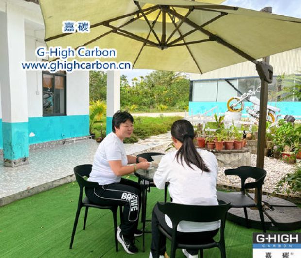 今天，張經(jīng)理拜訪客戶，并幫助客戶解決了增碳劑在生產(chǎn)使用過程中遇到的問題。